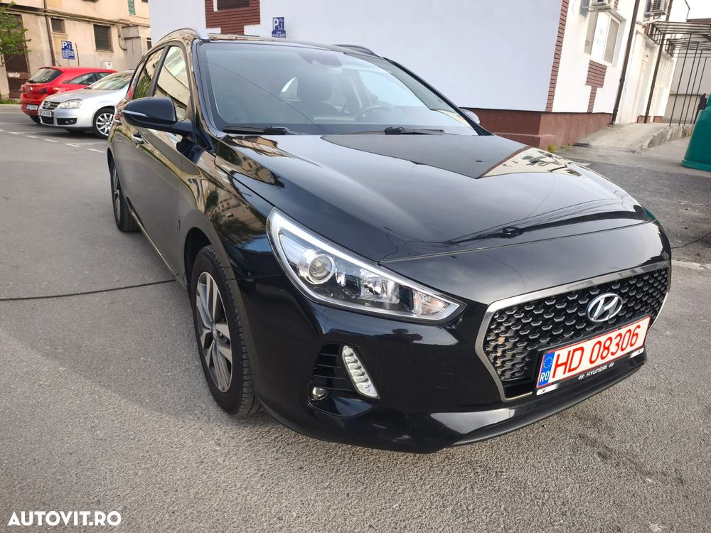 Hyundai i30 1.6 CRDI Premium - 1