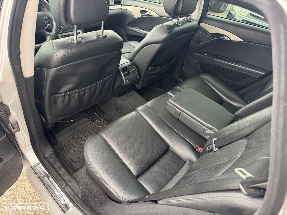 Mercedes-Benz E 220 CDI Auto Avantgarde - 9