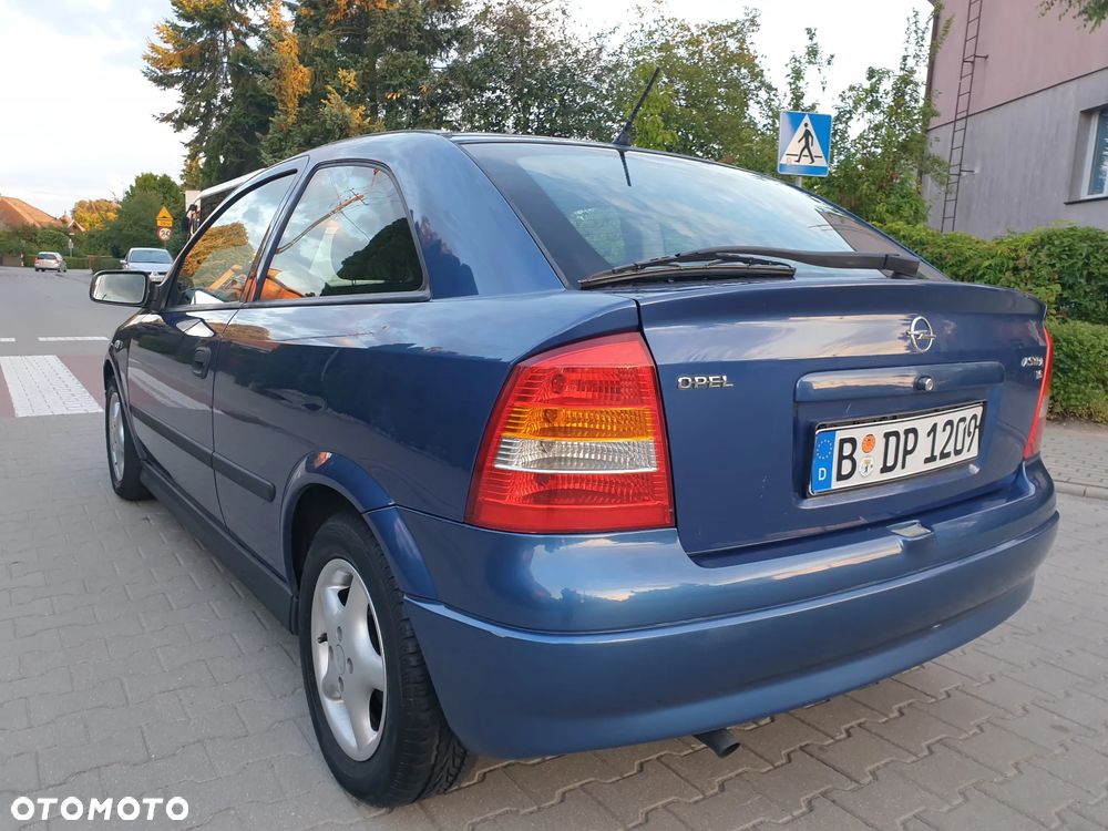 Opel Astra - 4