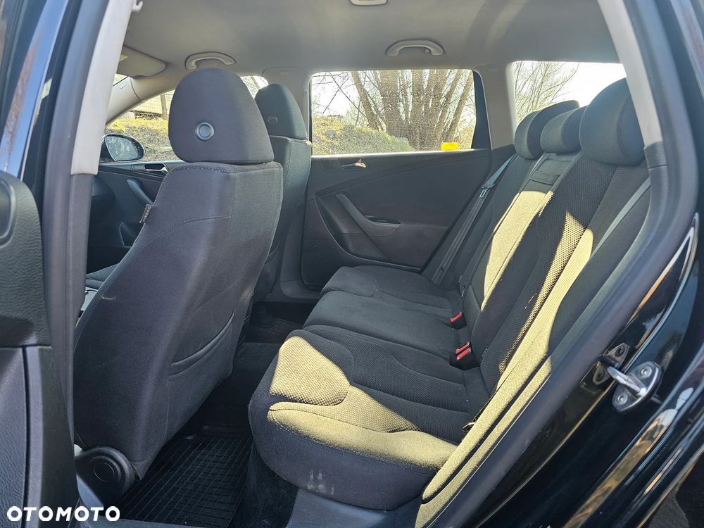 Volkswagen Passat 2.0 TDI Comfortline - 7