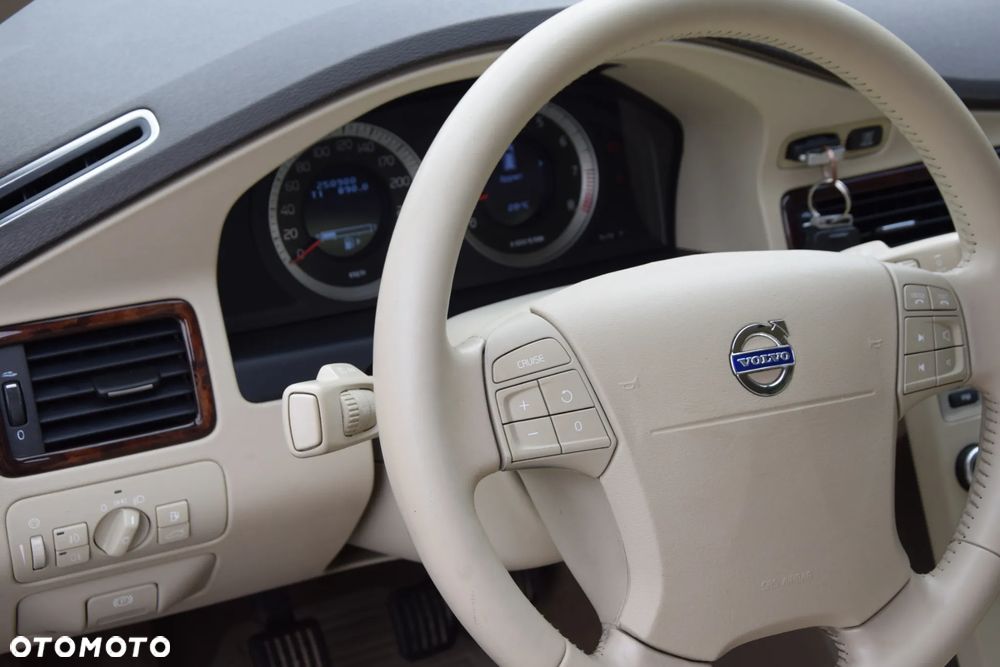 Volvo V70 - 20