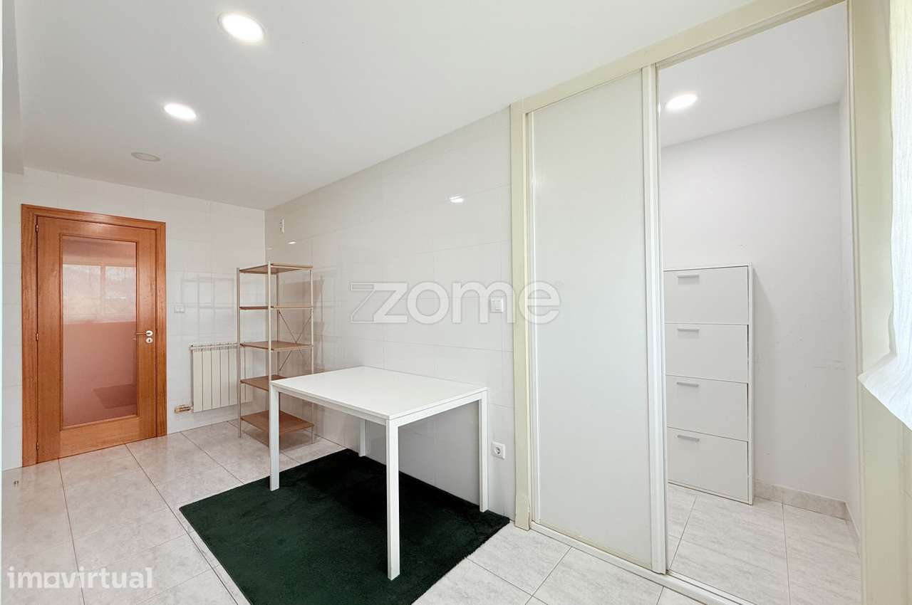 Arrendamento - Apartamento T3 com Garagem Fechada - Grande imagem: 5/26