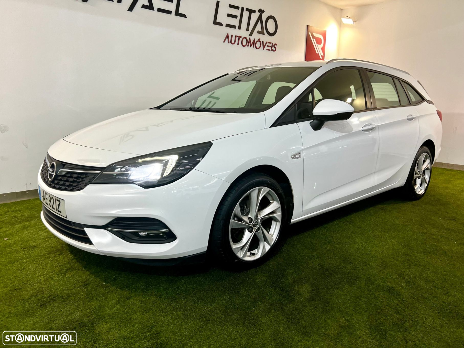 Opel Astra Sports Tourer 1.5 D Design & Tech S/S - 10