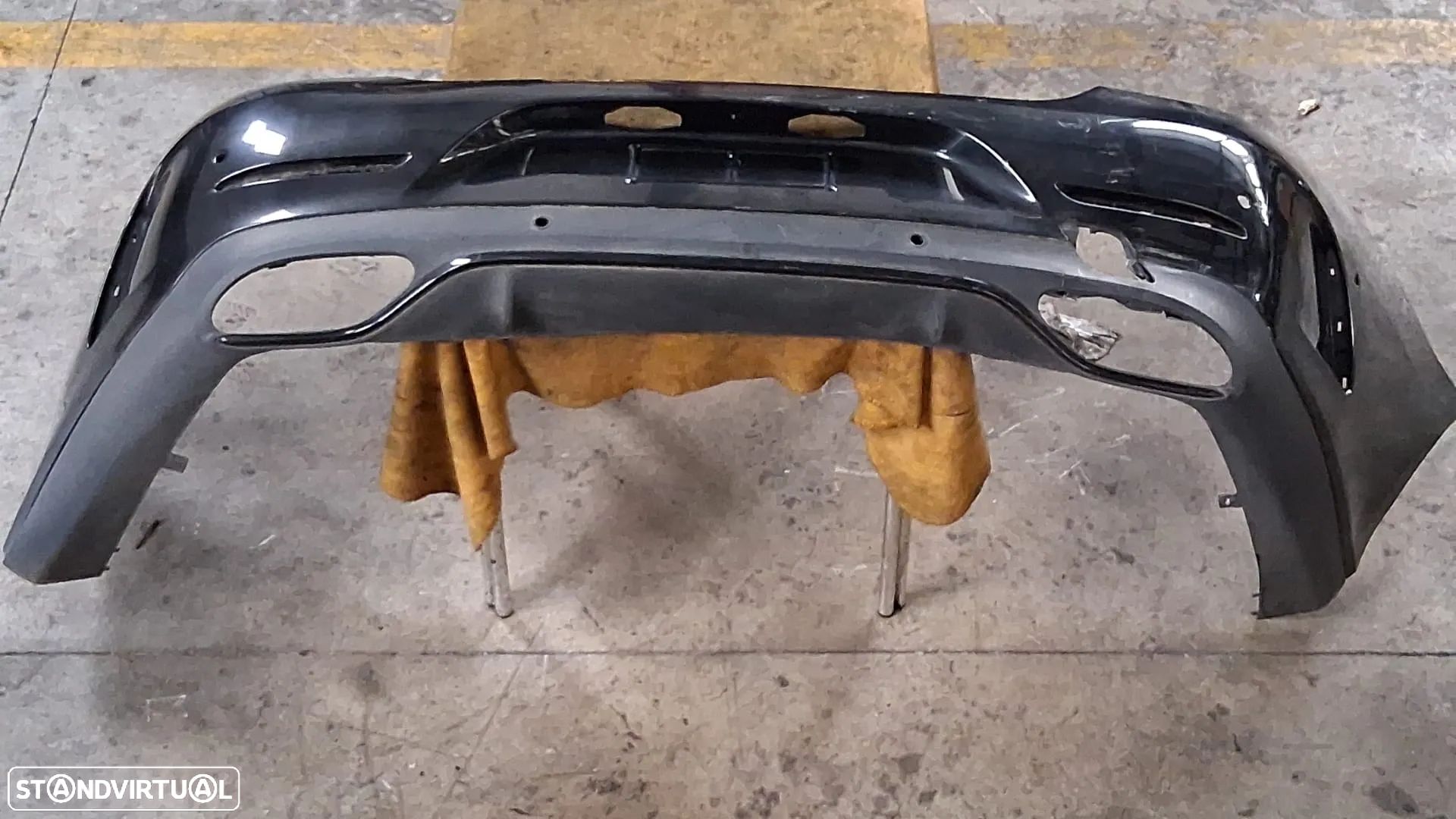 Para-choques traseiro Mercedes CLS C257 AMG A2578850801 - 1