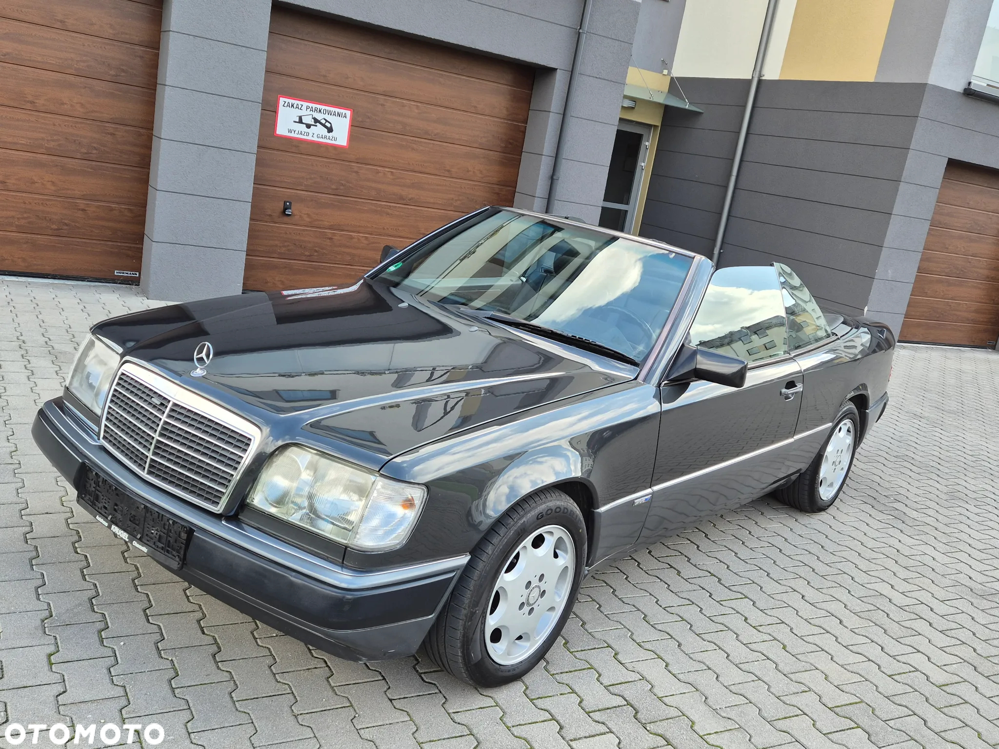Mercedes-Benz W124 (1984-1993) - 11
