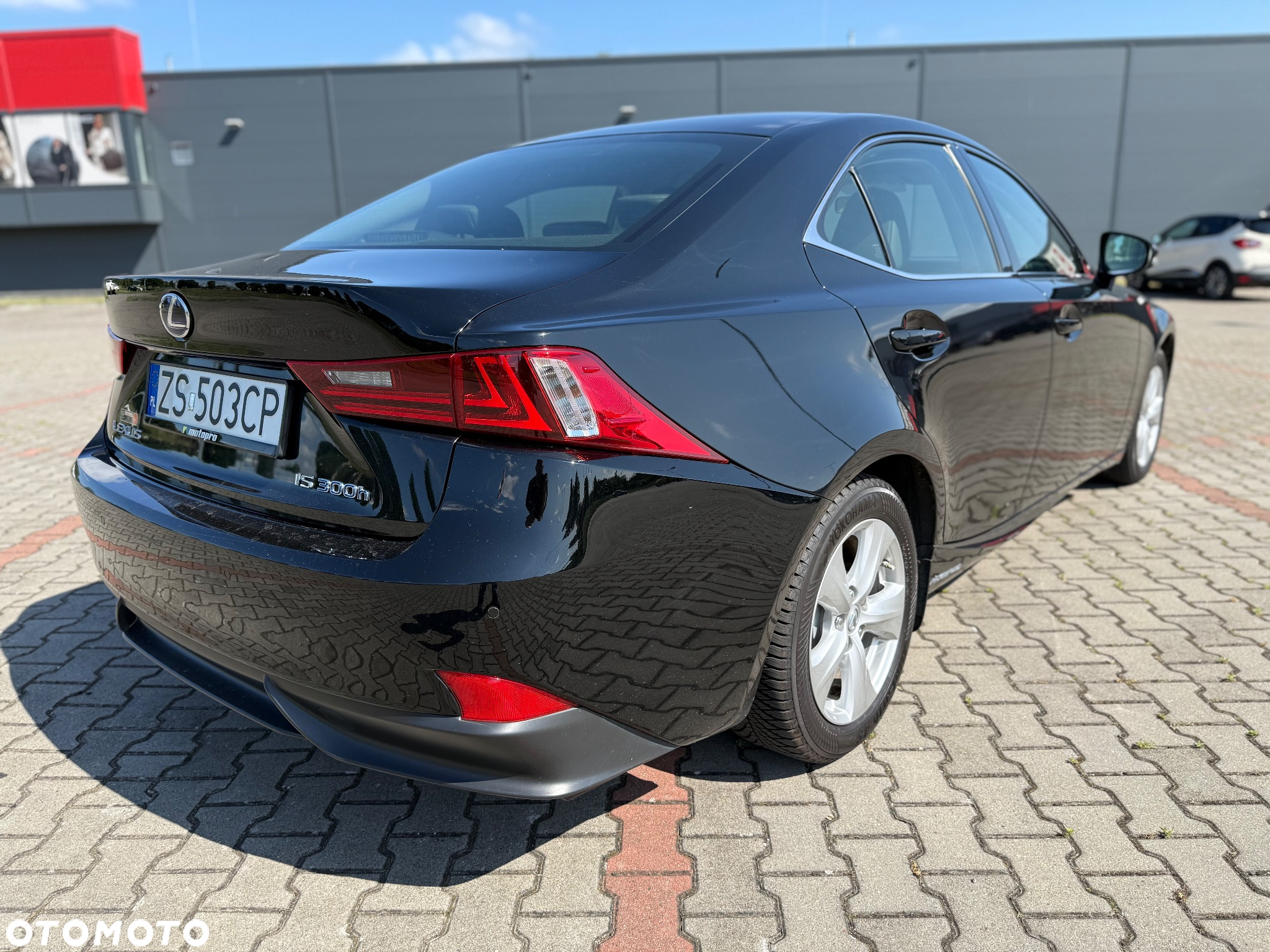 Lexus IS 300h Elite - 13