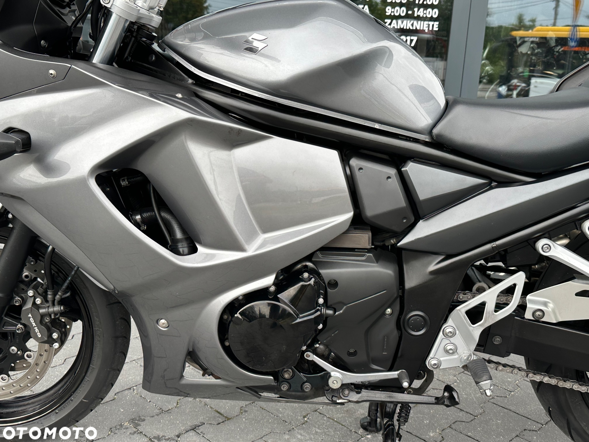 Suzuki GSX - 31