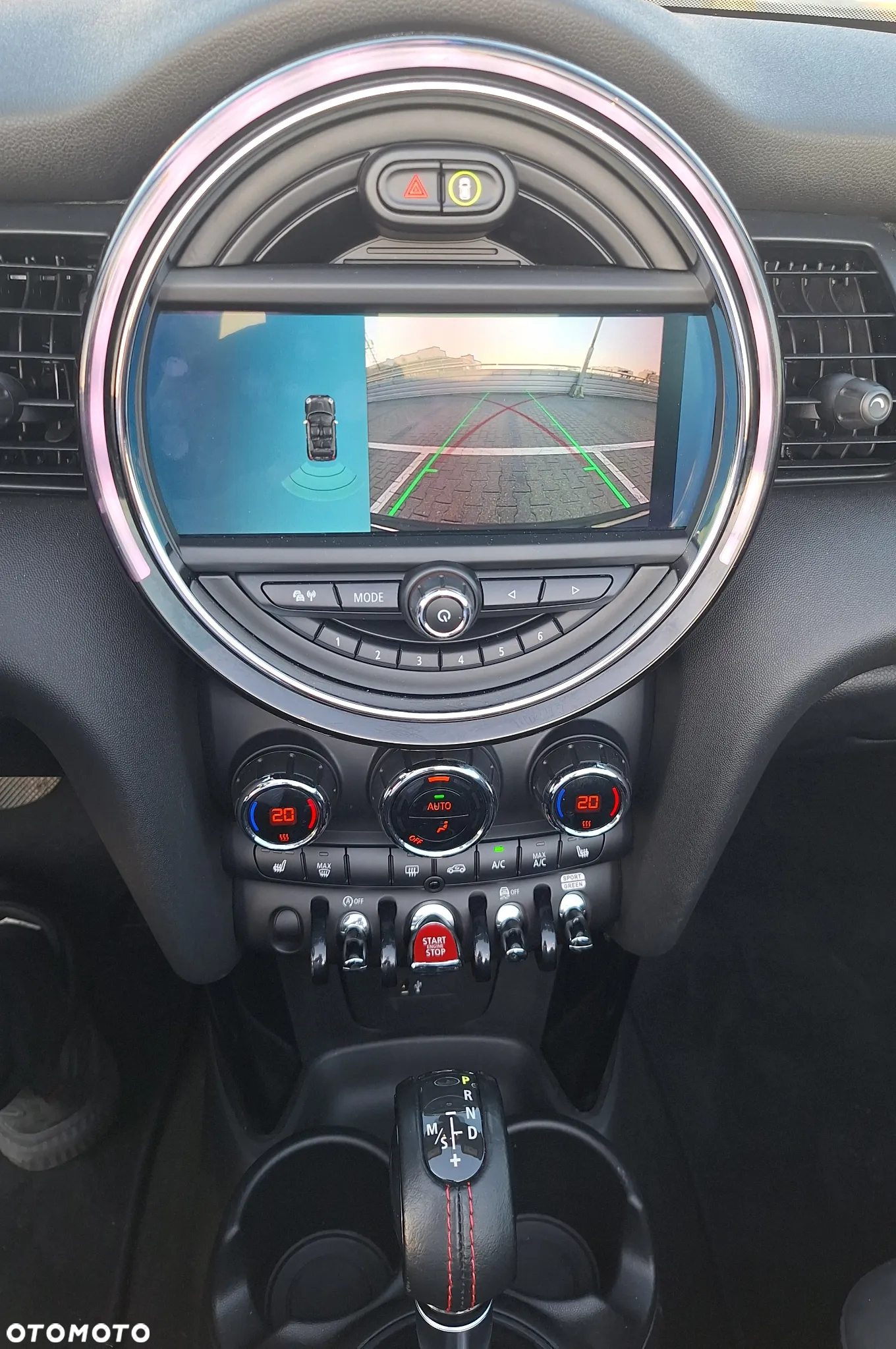 MINI Cooper S Cabrio Sidewalk - 24