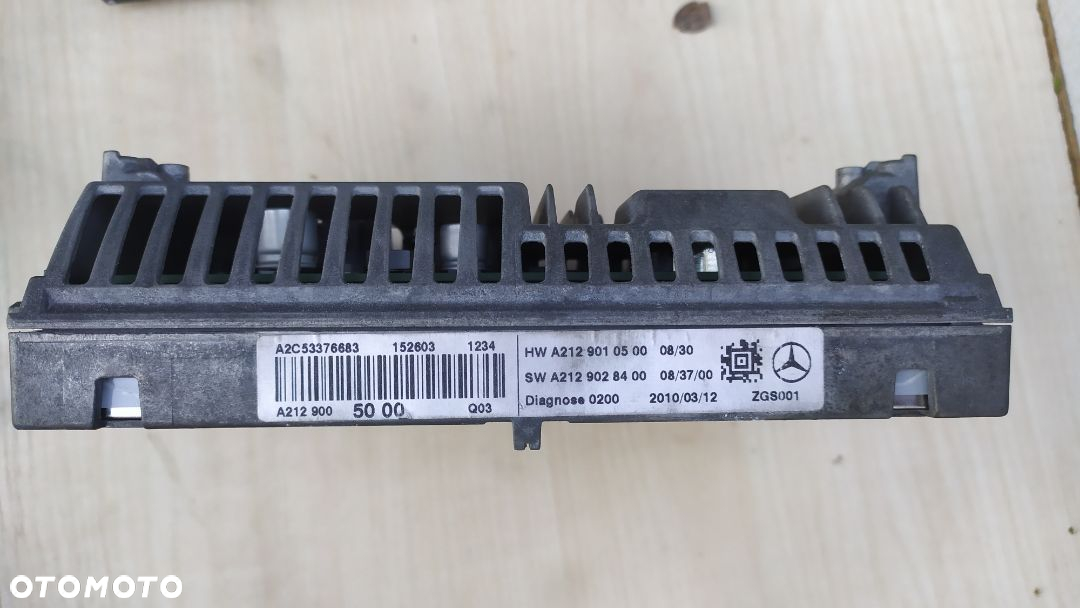 MERCEDES LCD  C 204  E 212 207 SLK 172 monitor navi - 4