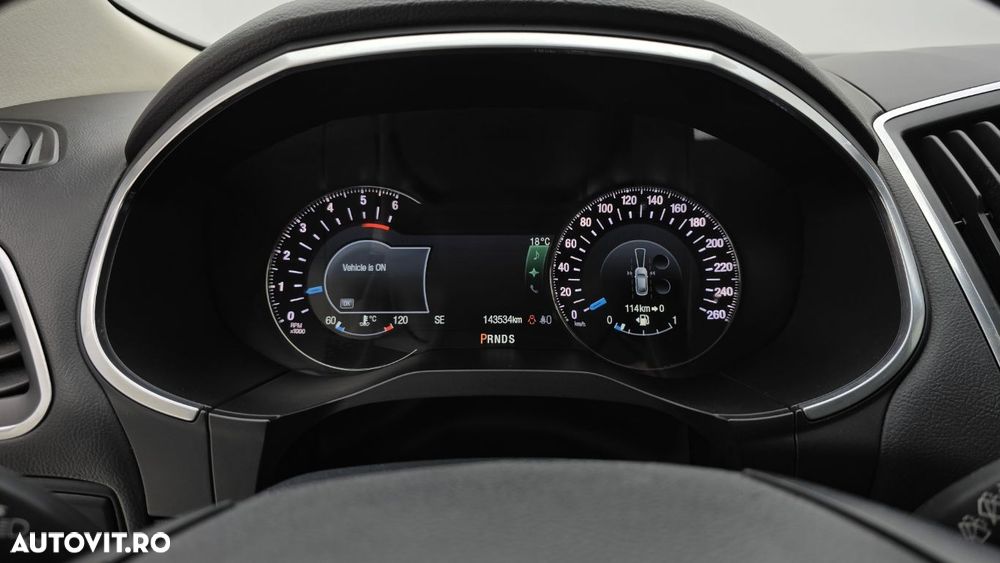 Ford Edge 2.0 TDCi Powershift Titanium - 16