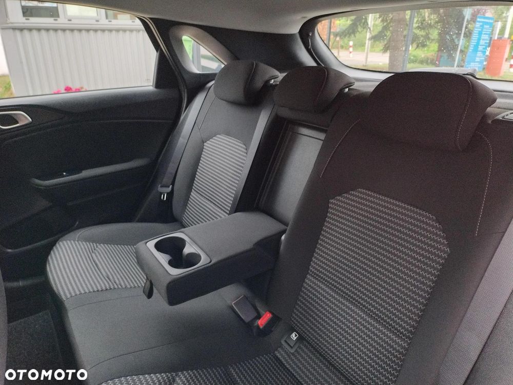 Kia Ceed 1.5 T-GDI M DCT - 16