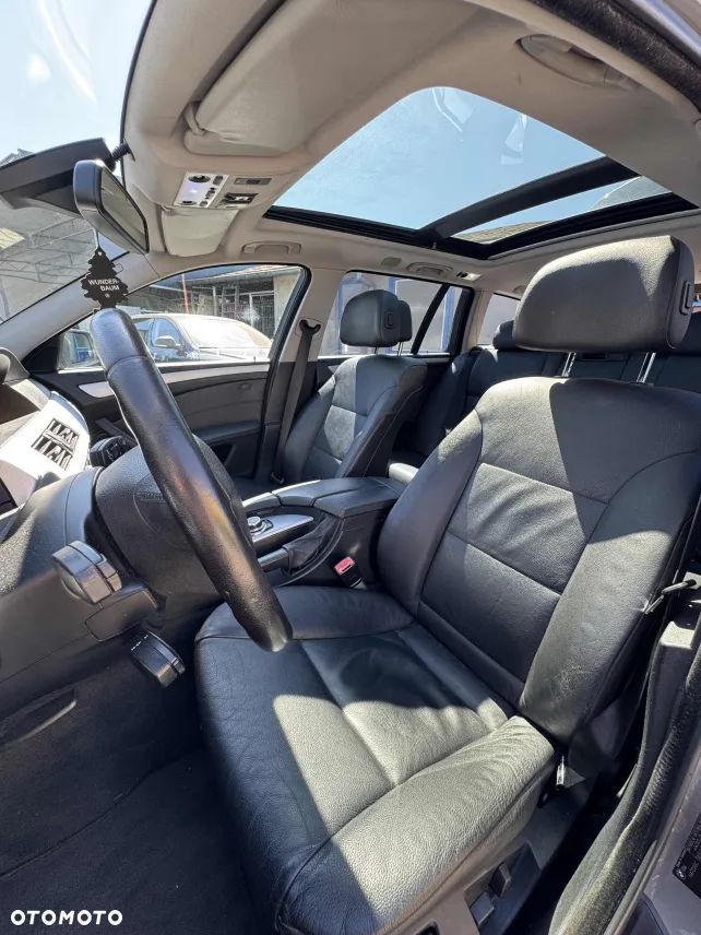 BMW Seria 5 520d - 8