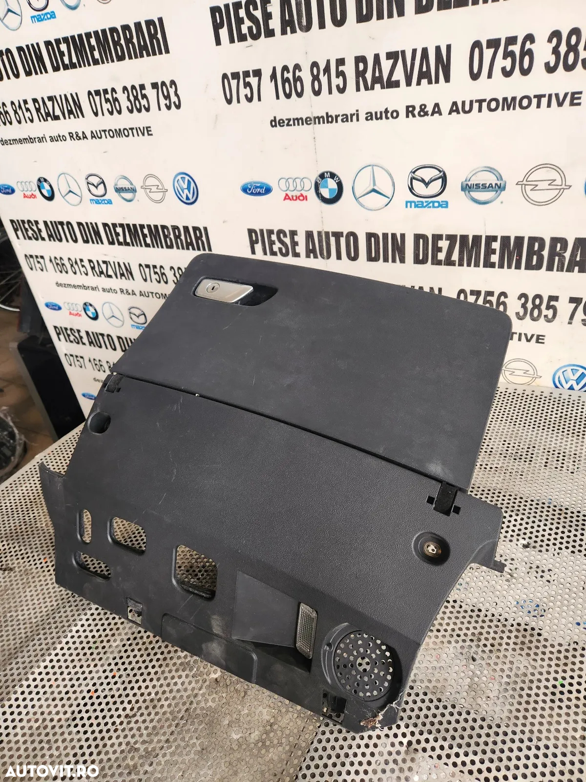 Torpedo Cutie Acte Audi TT 8S An 214-2015-2016-2017-2018 Volan Stanga Europa - Dezmembrari Arad - 4