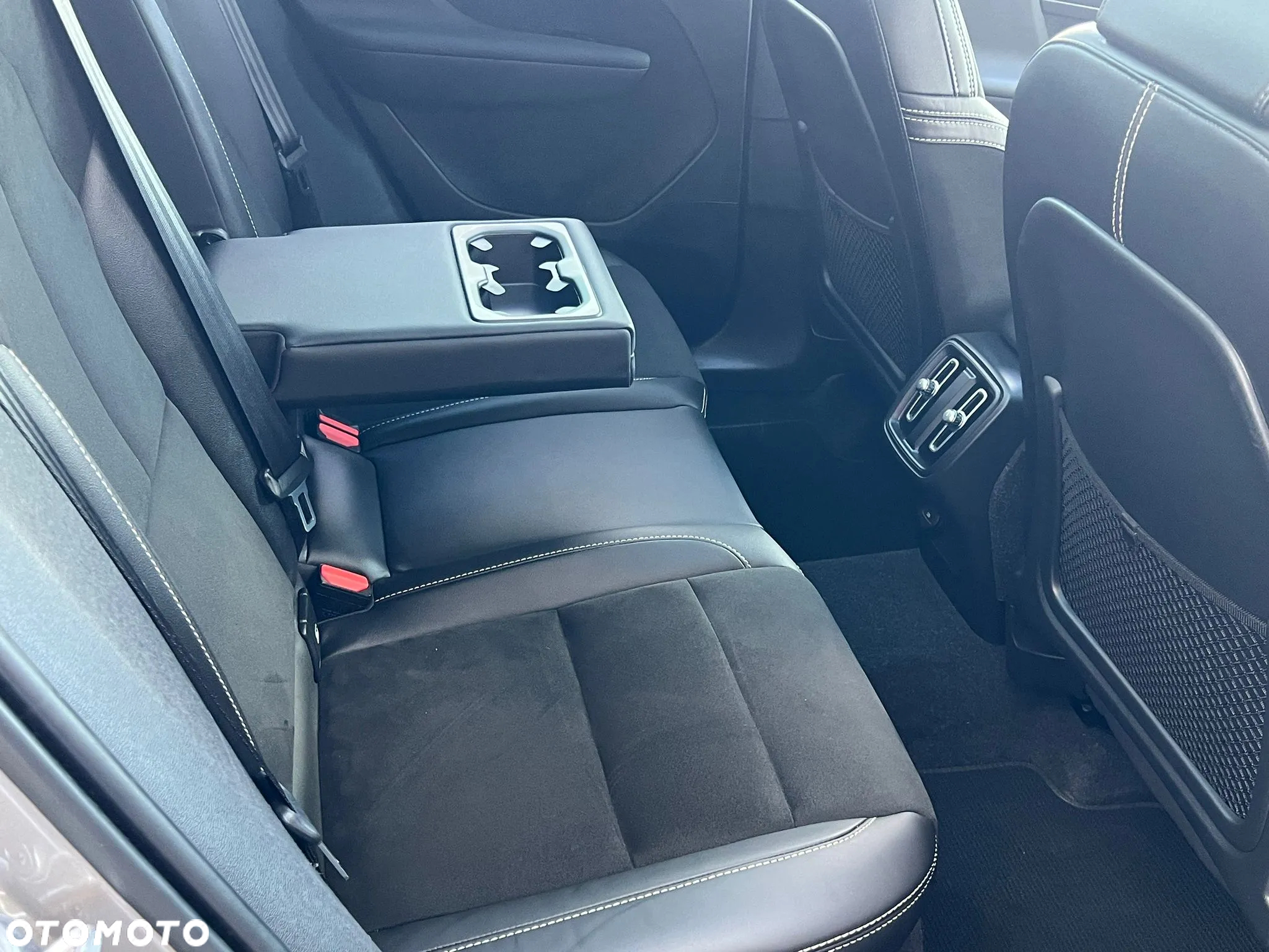 Volvo XC 40 - 21