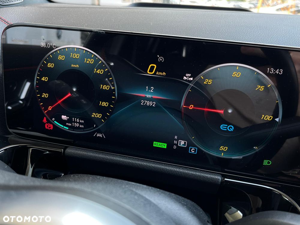 Mercedes-Benz EQA 300 66.5kWh 4-Matic AMG Line - 20