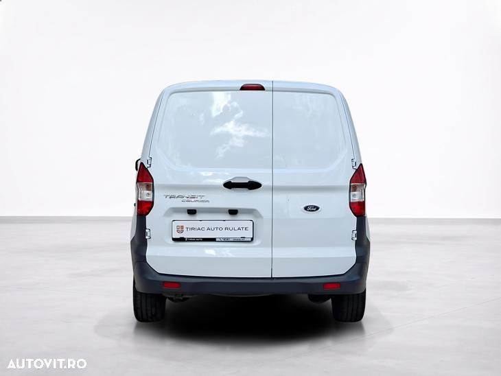 Ford Courier - 6
