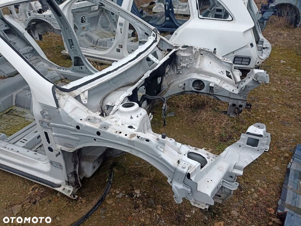 OPEL INSIGNIA ĆWIARTKA PRAWA PRZEDNIA SŁUPEK - 1