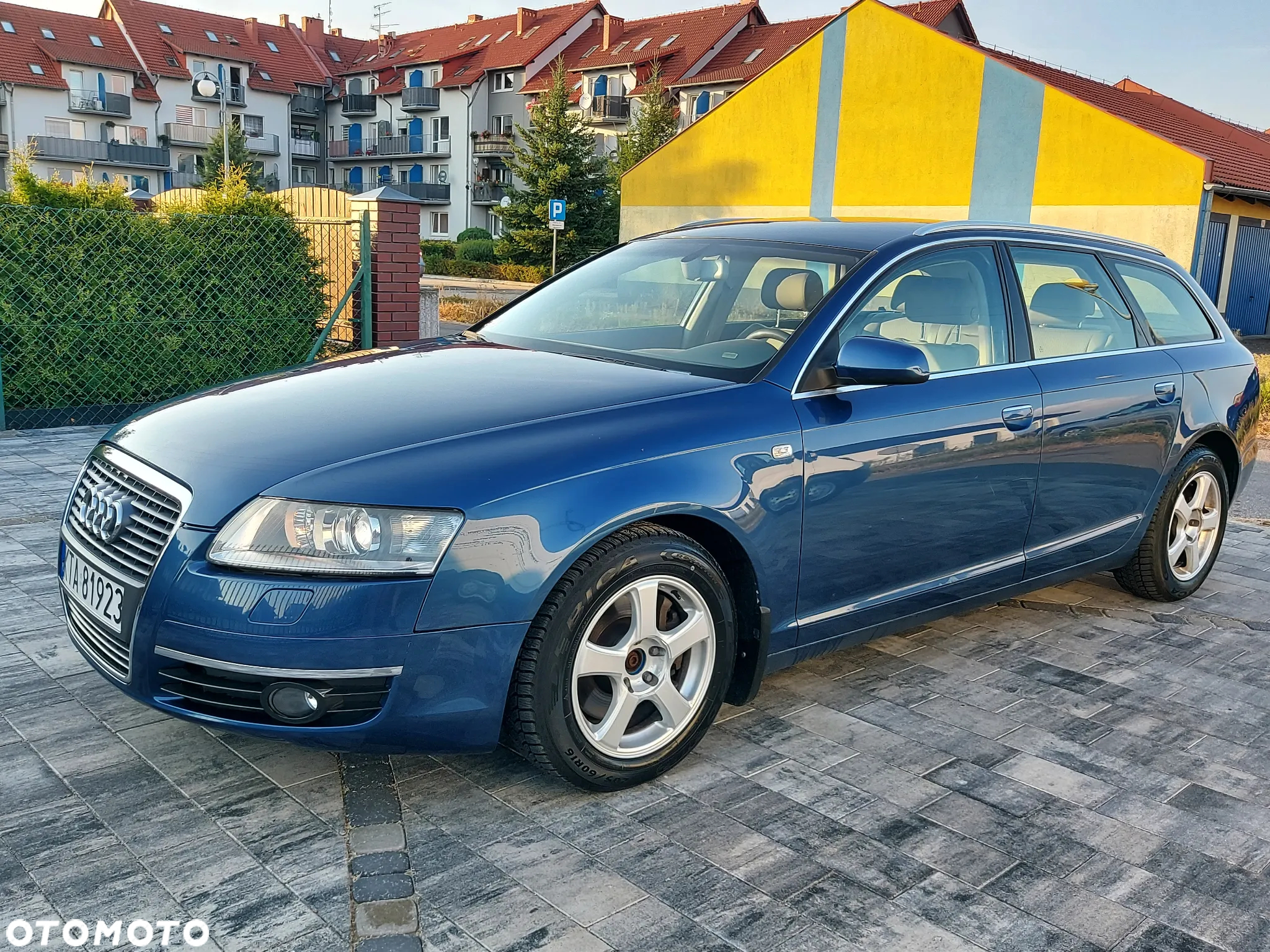 Audi A6 2.0T FSI - 10