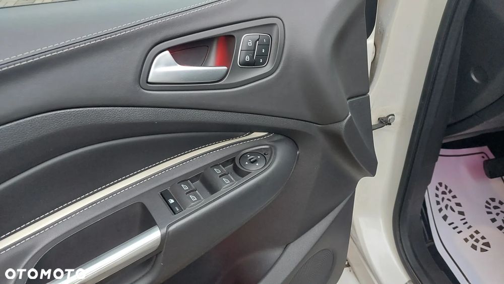 Ford Kuga 2.0 TDCi 4x4 Vignale - 16