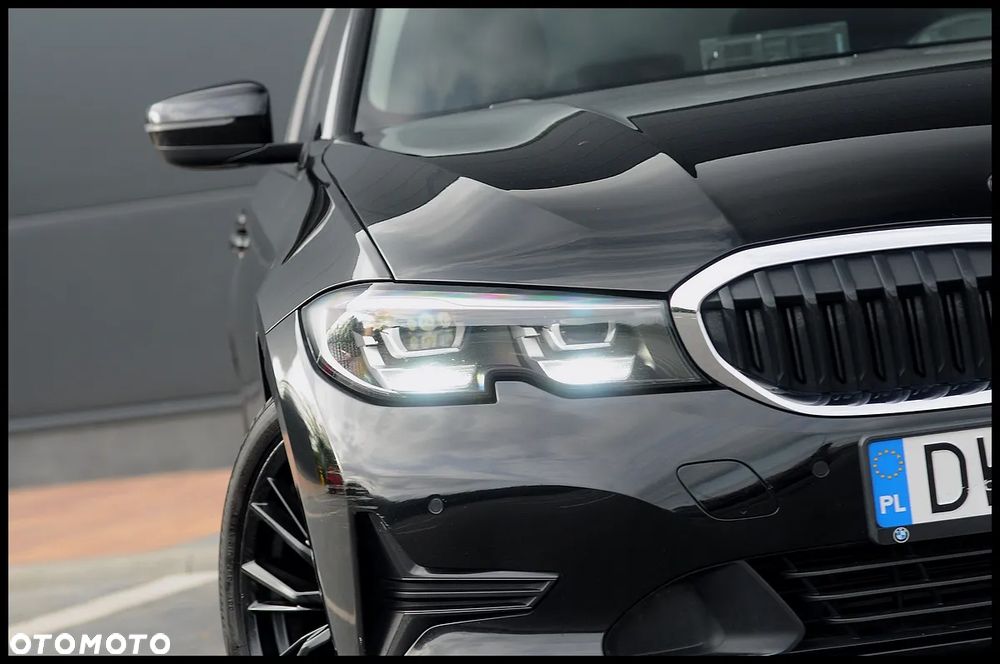 BMW Seria 3 320i - 6