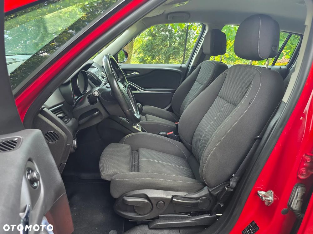 Opel Zafira - 10