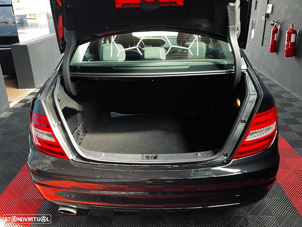 Mercedes-Benz C 220 CDi Avantgarde BlueEfficiency Aut. - 39