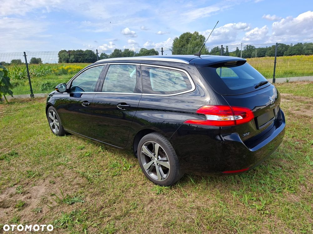Peugeot 308 1.6 BlueHDi Allure S&S - 24