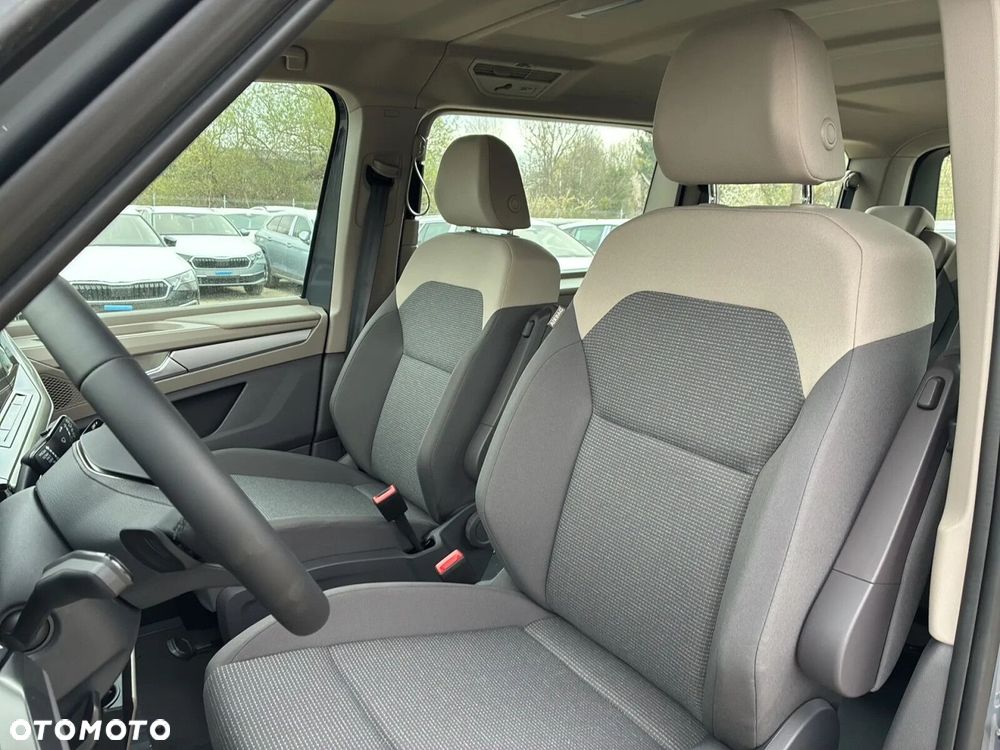 Volkswagen Multivan - 14