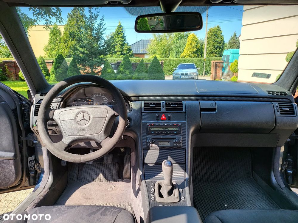 Mercedes-Benz Klasa E 250 TD Elegance - 6