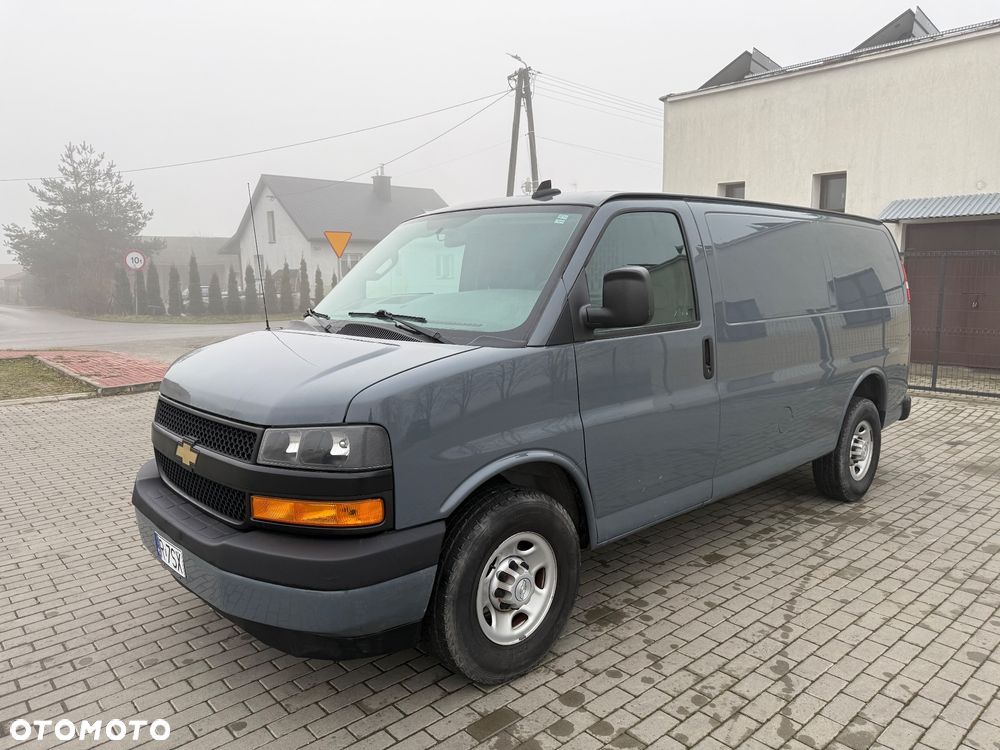 Chevrolet Express - 1