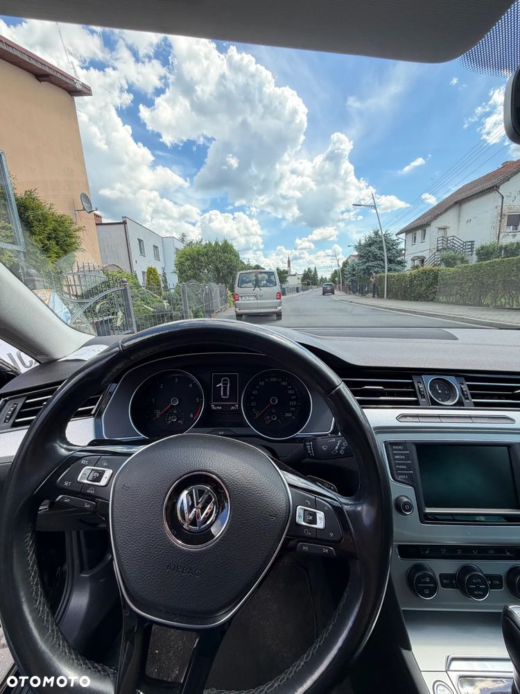Volkswagen Passat 2.0 TDI (BlueMotion Technology) DSG Comfortline - 10