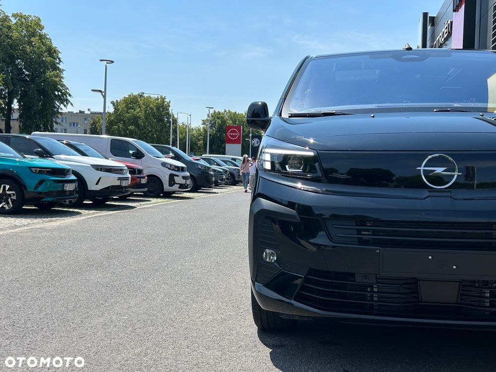 Opel Zafira 2.2 Diesel XL Business VIP - 3