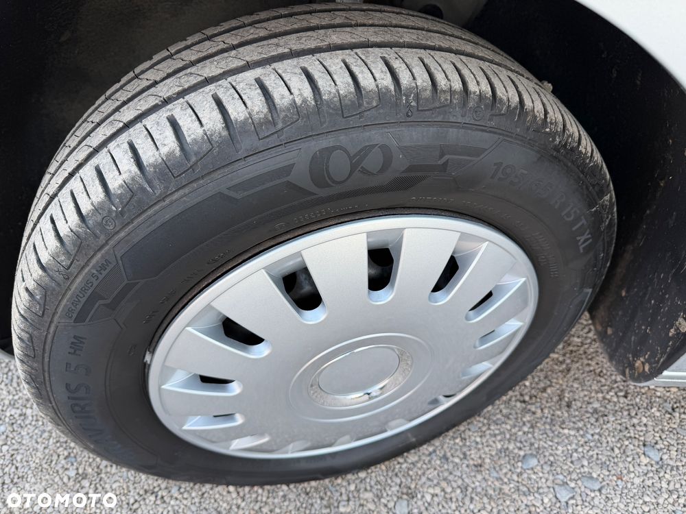 Volkswagen Caddy Trendline BMT - 29