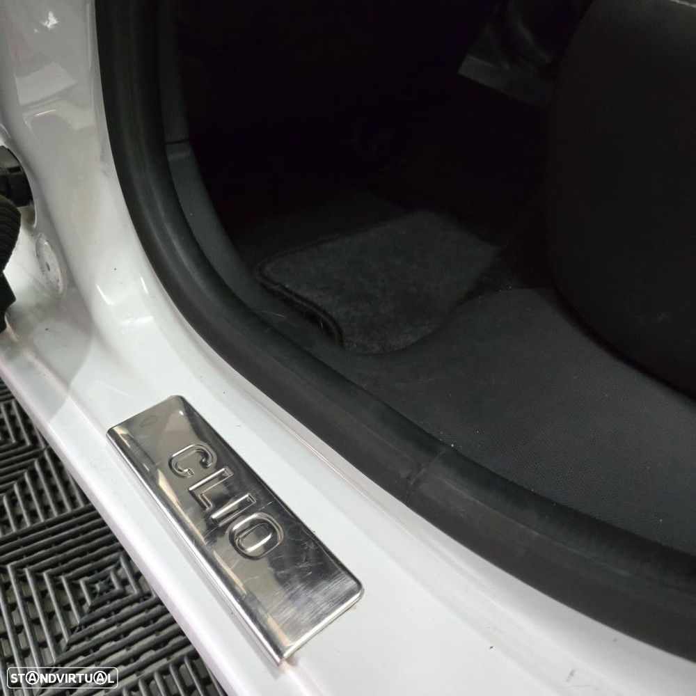 Renault Clio Break - 16