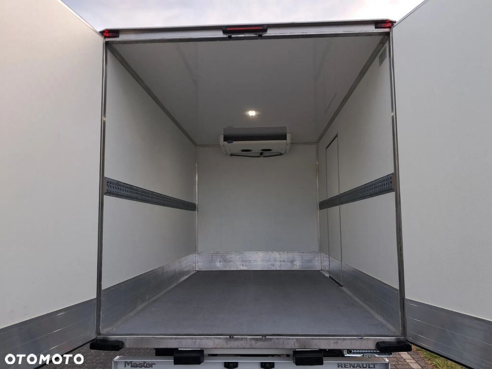 Renault MASTER na BLIŹNIAKCH IGLOOCAR CARRIER 350  Salon Polska - 11