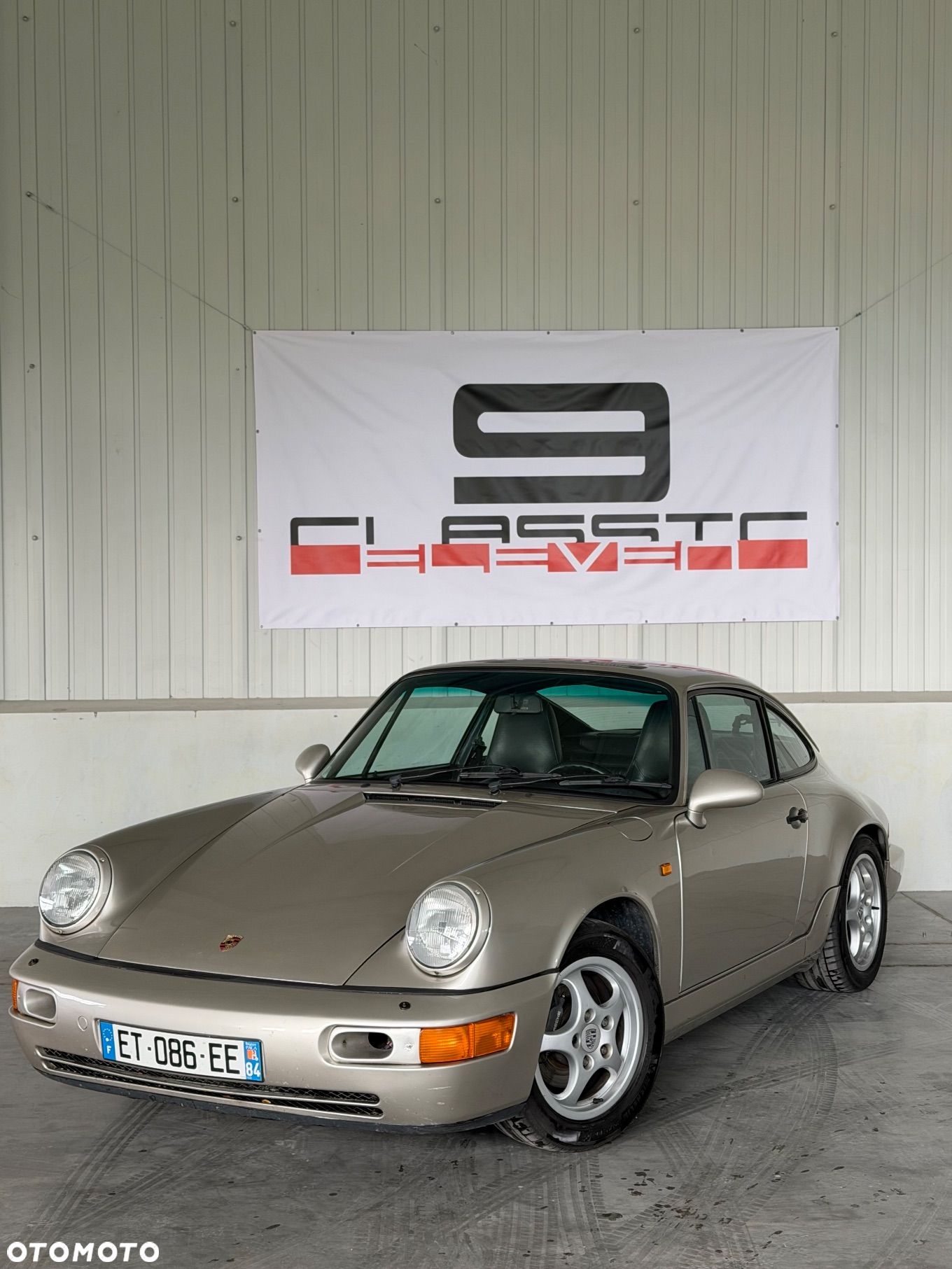Porsche 911 Carrera 2 - 1