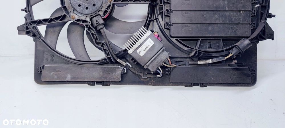 WENTYLATOR + OBUDOWA AUDI A4 B8 A5 Q5 8K0121003L - 9