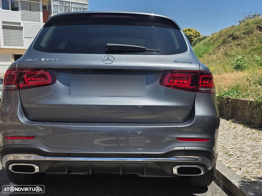 Mercedes-Benz GLC 300 d 4Matic 9G-TRONIC AMG Line - 27