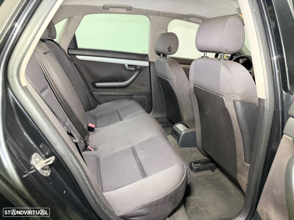 Audi A4 1.9 TDI m5 Sport - 9