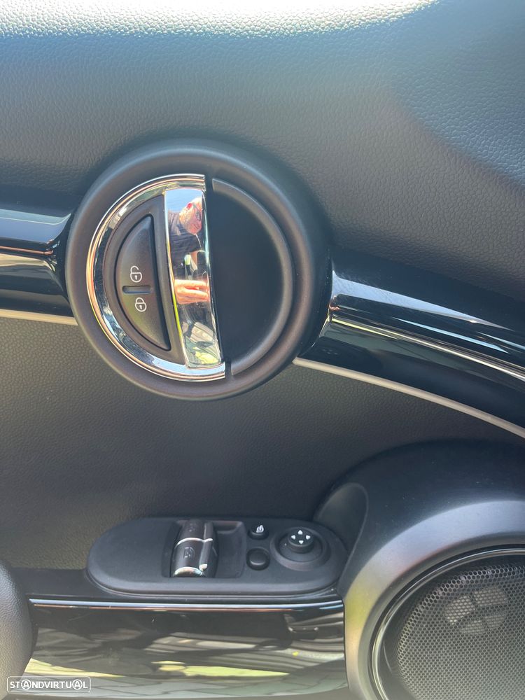MINI 3 Portas Cooper SE - 17