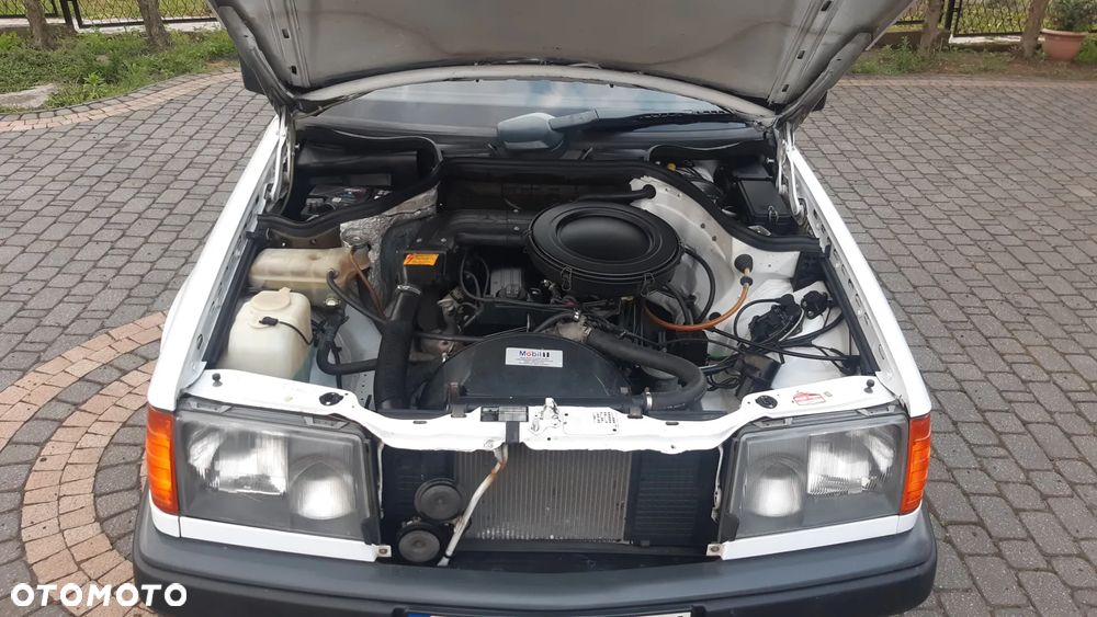 Mercedes-Benz W124 (1984-1993) - 22