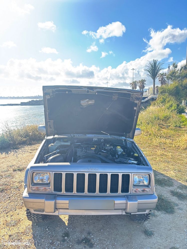 Jeep Cherokee 2.5 TD Base - 47