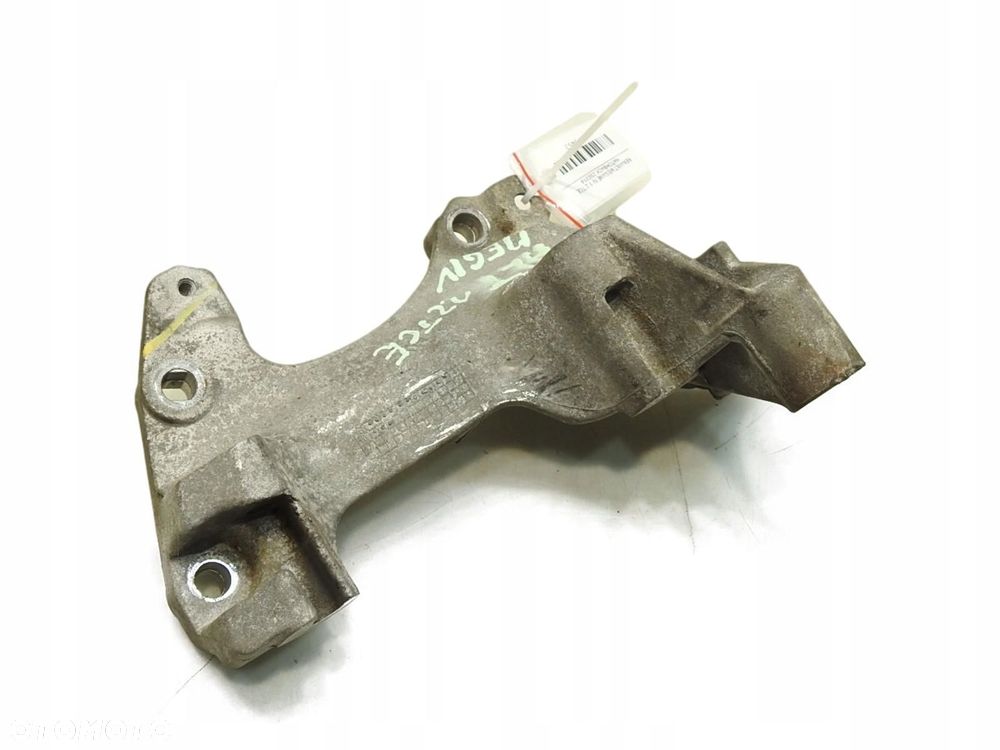 ŁAPA PODSTAWA ALTERNATORA RENAULT MEGANE IV 1.2 TCE 117104394R - 1