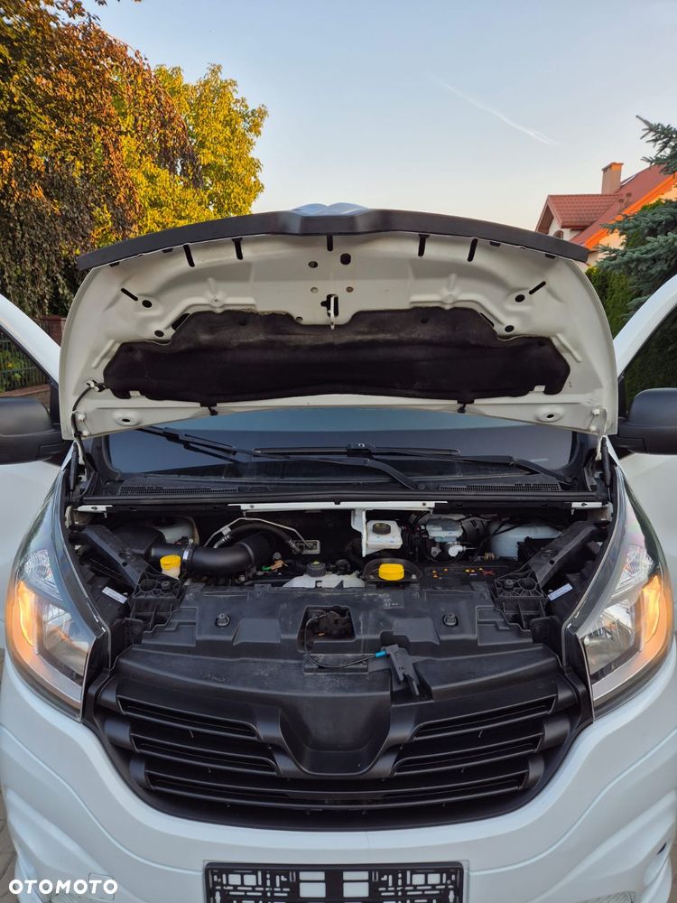 Renault Trafic 2019r Long 2xDrzwi Navi Super Stan - 34