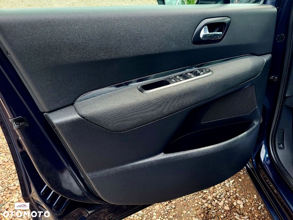Peugeot 5008 - 26