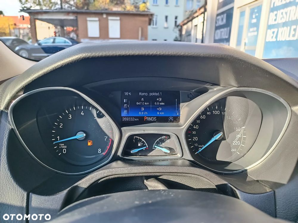 Ford Focus 1.5 EcoBoost Start-Stopp-System TITANIUM - 18