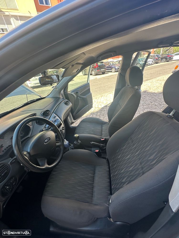 Ford Focus 1.8 TDCi Ghia - 13