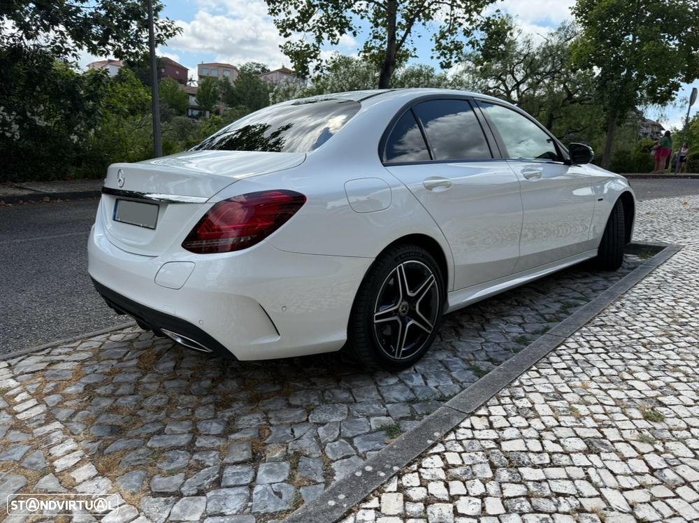 Mercedes-Benz C 300 de AMG Line - 3