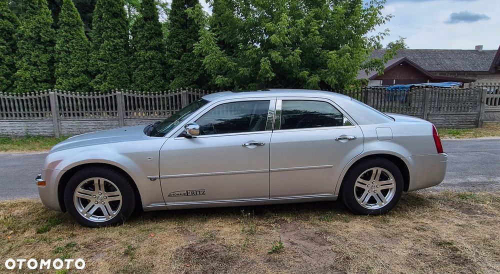 Chrysler 300C - 9