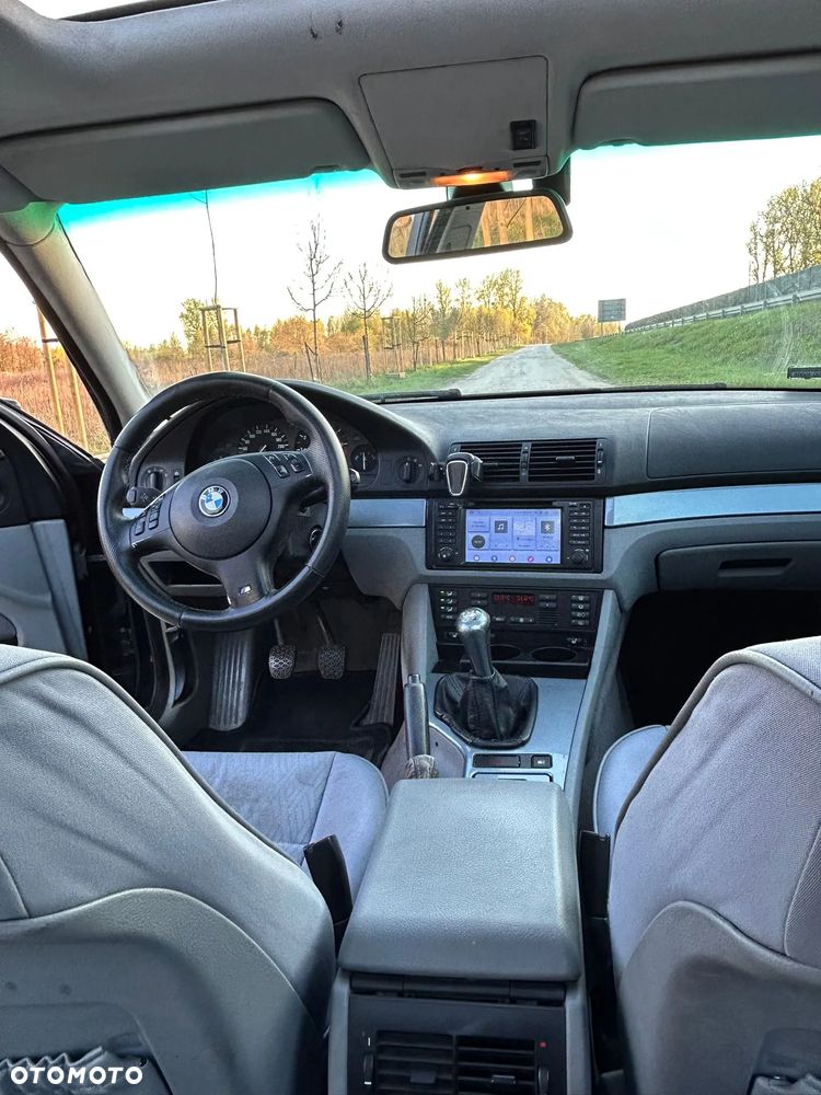 BMW Seria 5 525i - 17